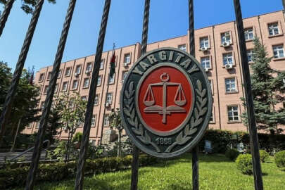 Yargıtay'ın Anayasa Mahkemesi üyeleri hakkındaki suç duyurusuyla ilgili mevzuat incelemesi