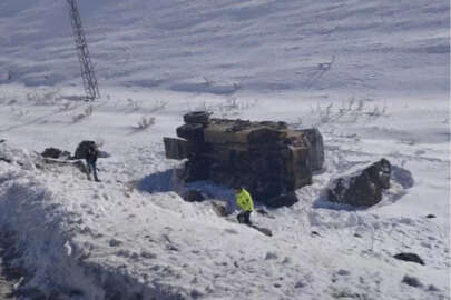Askeri araç devrildi: 6 yaralı