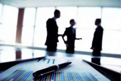 Almanya'da iş dünyasının güveni Kasım'da yükseldi