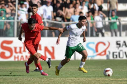 Bursaspor'da Mustafa Genç'e 2 maç ceza