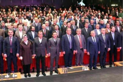 Bakan Özhaseki süre verdi: 100 bin civarında köy evimizi bitireceğiz