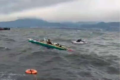 Kocaeli'de rüzgarda kano alabora oldu!