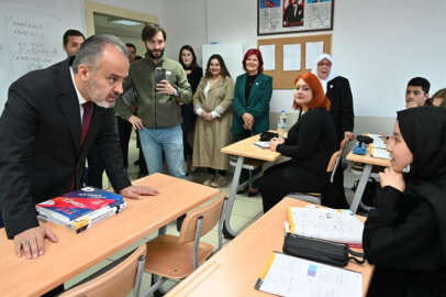 Bursa'da 10 Bin öğrencinin bursu hesaplara yattı