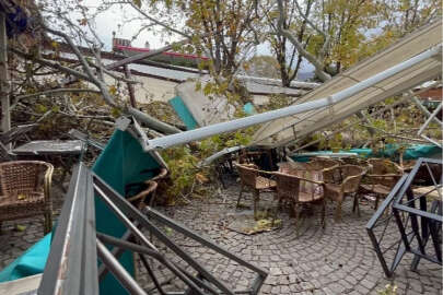 Bursa Koza Han'da lodos dehşet yarattı!