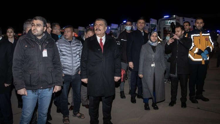 Koca, gelecek birkaç gün içinde sahra hastanesinin nerede kurulacağı kararının verileceğini anlattı.
