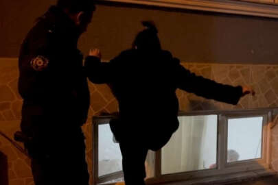 Bursa'da erkek arkadaşının evini basan kadın mahalleyi birbirine kattı