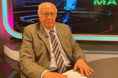 Bursaspor Başkanı Sinan Bür önemli açıklamalarda bulundu