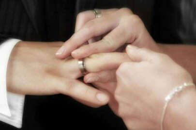 "Sahte evlilik" yoluyla insan kaçakçılığı yapan çeteye operasyon!