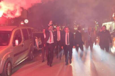 Bursa Kestel'de Önder Tanır'a coşkulu karşılama!