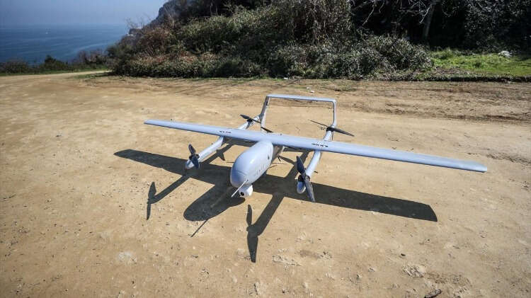 Cisimlere optik yakınlaştırma özellikli kamerayla odaklanıyor