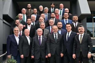Bursaspor'a başkanlardan 5.5 milyon liralık bağış