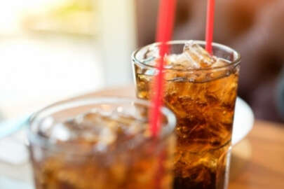 Haftada 2 kutu gazlı içecek bile sağlığı olumsuz etkiliyor!