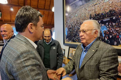 Erkan Aydın Bursaspor Başkanı Sinan Bür ve yönetimini ziyaret etti