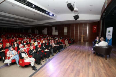 Girişimci kadınlar Bursa'da başarı öykülerini anlattı