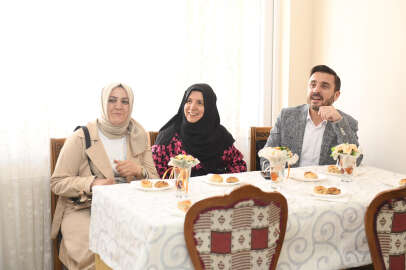 Önder Tanır Kestel ve Köyleri Kadınlar Derneği’ni eşi ile birlikte ziyaret gerçekleştirdi!