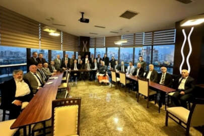 Adana ASKF'de Bozan, güven tazeledi