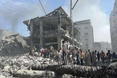 Gazze'de kanlı gece: 80 Filistinli öldürüldü