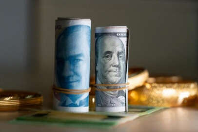 Nakit avans ve tüketici kredisi ile 'döviz almayın' uyarısı