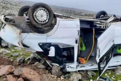 Kahramanmaraş'ta öğrenci servisi devrildi! 14 yaralı