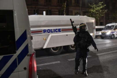 Polis kovalamacasında ölen gencin ardından Fransa karıştı!