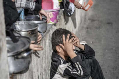 Gazze'de bir çocuk daha 'açlıktan' öldü