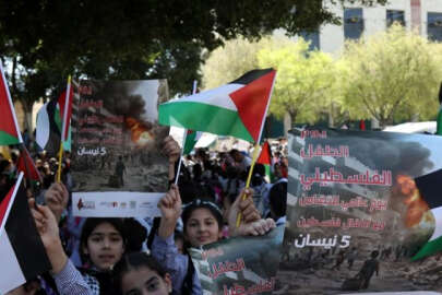 Filistinli çocuklar, "Filistinli Çocuklar Günü" dolayısıyla gösteri düzenledi