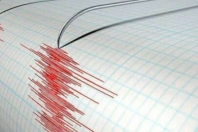 İzmir'de deprem!