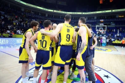 Fenerbahçe Beko, EuroLeague Play-Off serisi ilk maçında avantajı eline geçirdi