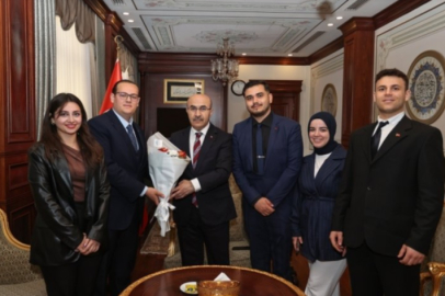 Vali Demirtaş, üniversite topluluğu başkanı ve üyelerine ziyaretler için teşekkür etti