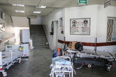İsrail'in Refah kentine kara saldırısı sonrası En-Neccar Hastanesi tahliye edildi