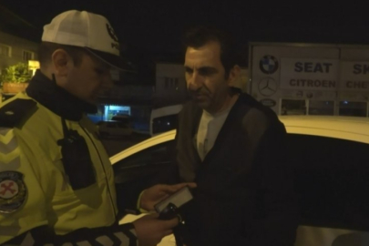 Bursa'da alkollü sürücü uygulamadan kaçarken refüje çıktı