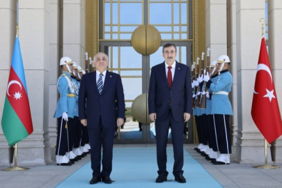 Cevdet Yılmaz, Azerbaycan Başbakanı Asadov ile bir araya geldi