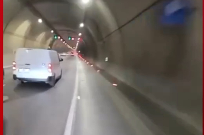 Bomonti-Dolmabahçe Tüneli’nde “makas” atarak seyreden bir motosikletli, önünde bulunan bir araca çarparak takla attı.