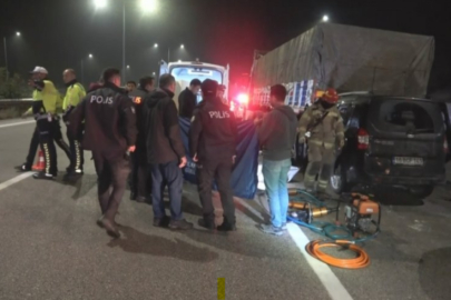 Bursa'da TIR'a arkadan çarpan araç sürücüsü öldü
