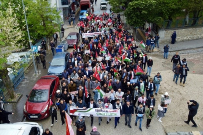 Bursa'da İsrail'in Filistin'e saldırıları proteso edildi
