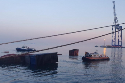 Ambarlı Limanında 28 konteyner denize düştü