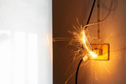 Bu cihazları sakın uzatma kablosuna takmayın!