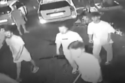 Muğla'da ellerinde sopalarla taksi durağını bastılar