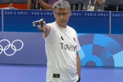 Yusuf Dikeç'in pozu sınav sorusu oldu