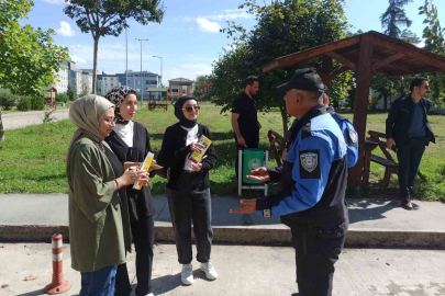 Emniyet öğrencileri bilinçlendiriyor