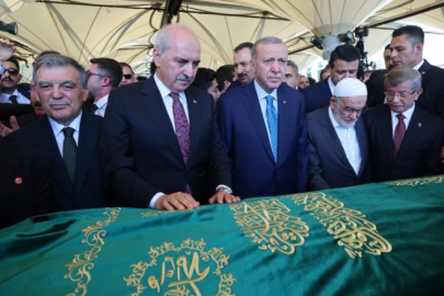 Cumhurbaşkanı Erdoğan, Recai Kutan'ın cenaze törenine katıldı