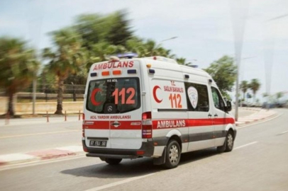 Bursa'da kontrolden çıkan araç önce araca, sonra yakıt istasyonuna daldı