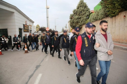 Sapanca'da tatil yapmak isteyenleri ağlarına düşürüyorlardı!