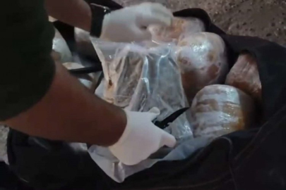 Durdurulan otomobilden kilolarca uyuşturucu çıktı