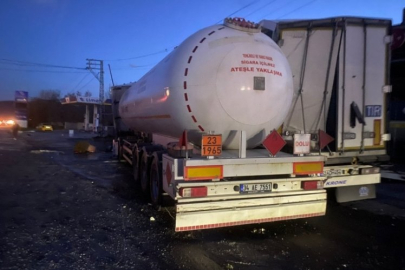 LPG yüklü tanker tıra çarptı: Facianın eşiğinden dönüldü