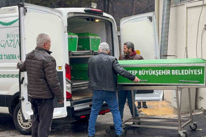 Otomobilin çarptığı 9 yaşındaki çocuk hayatını kaybetti