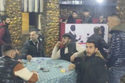 Kumar baskını: Mutlu yıllar beyler, polis!