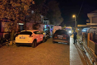 İş arkadaşını yatağında öldürdü