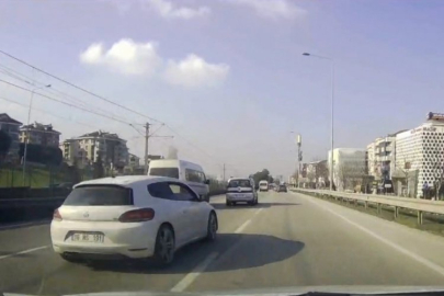 Bursa'da trafikte makas atan sürücü kamerada