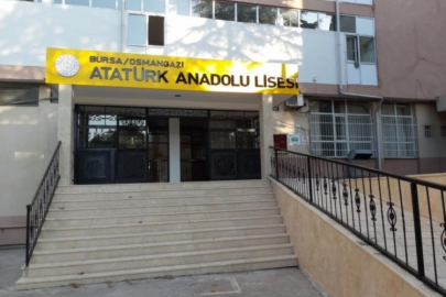 Bursa'nın en eski okullarından Bursa Anadolu Lisesi yıkılıyor!